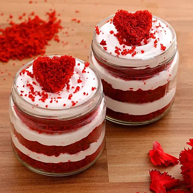 Heart Red Velvet Cake Jar 